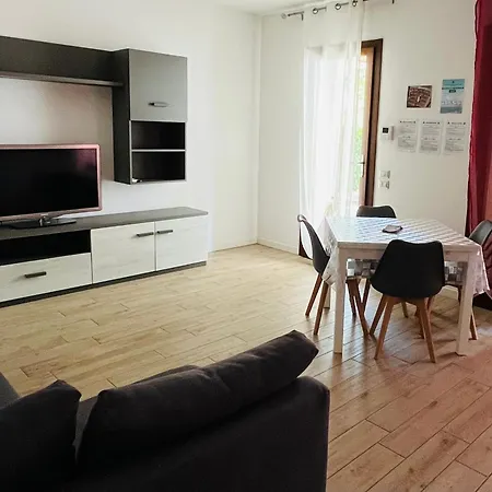 Lorena Appartement *